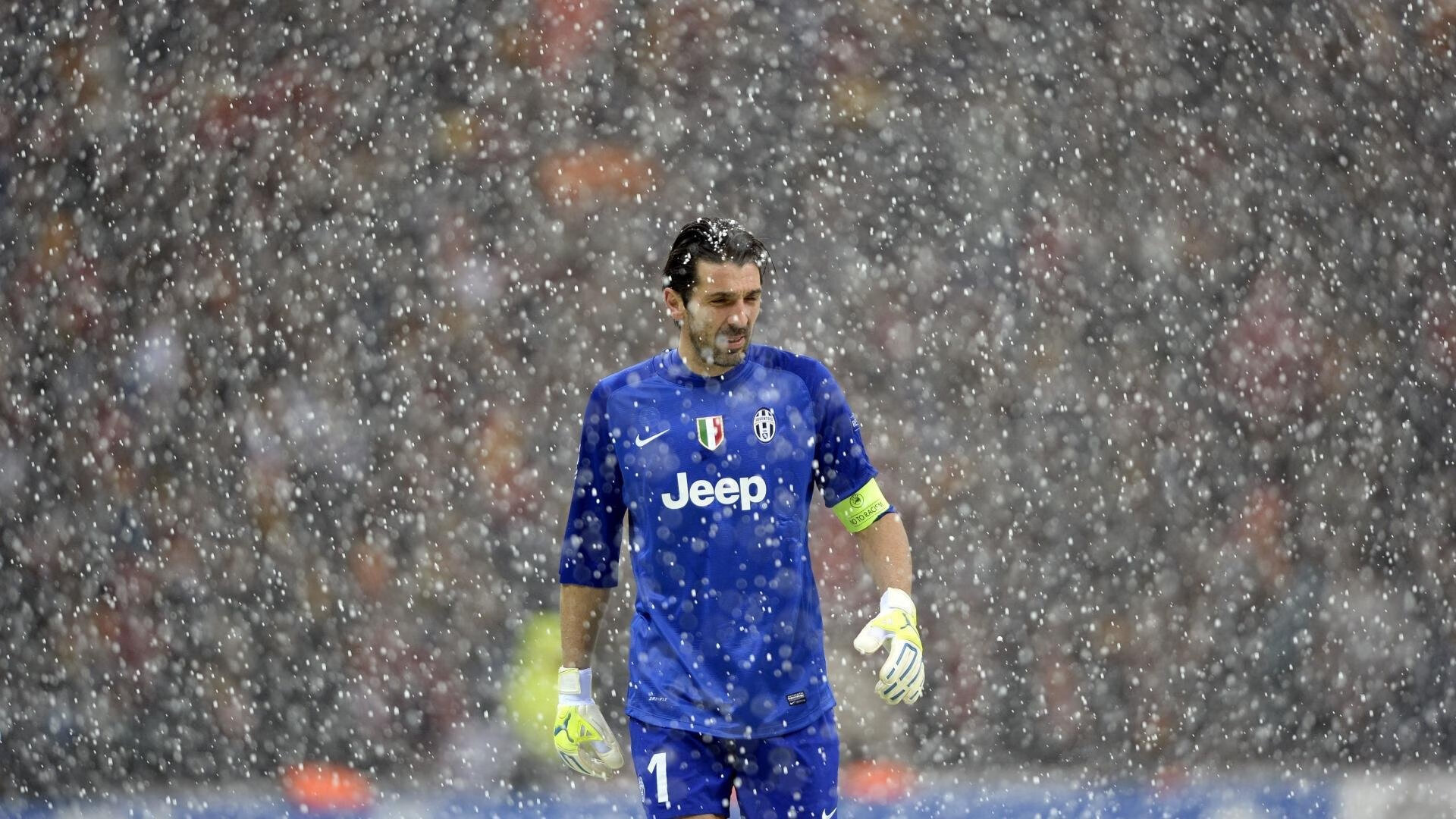 小组赛阶段的陷阱与机遇——球队战术细节解析，小组赛足球