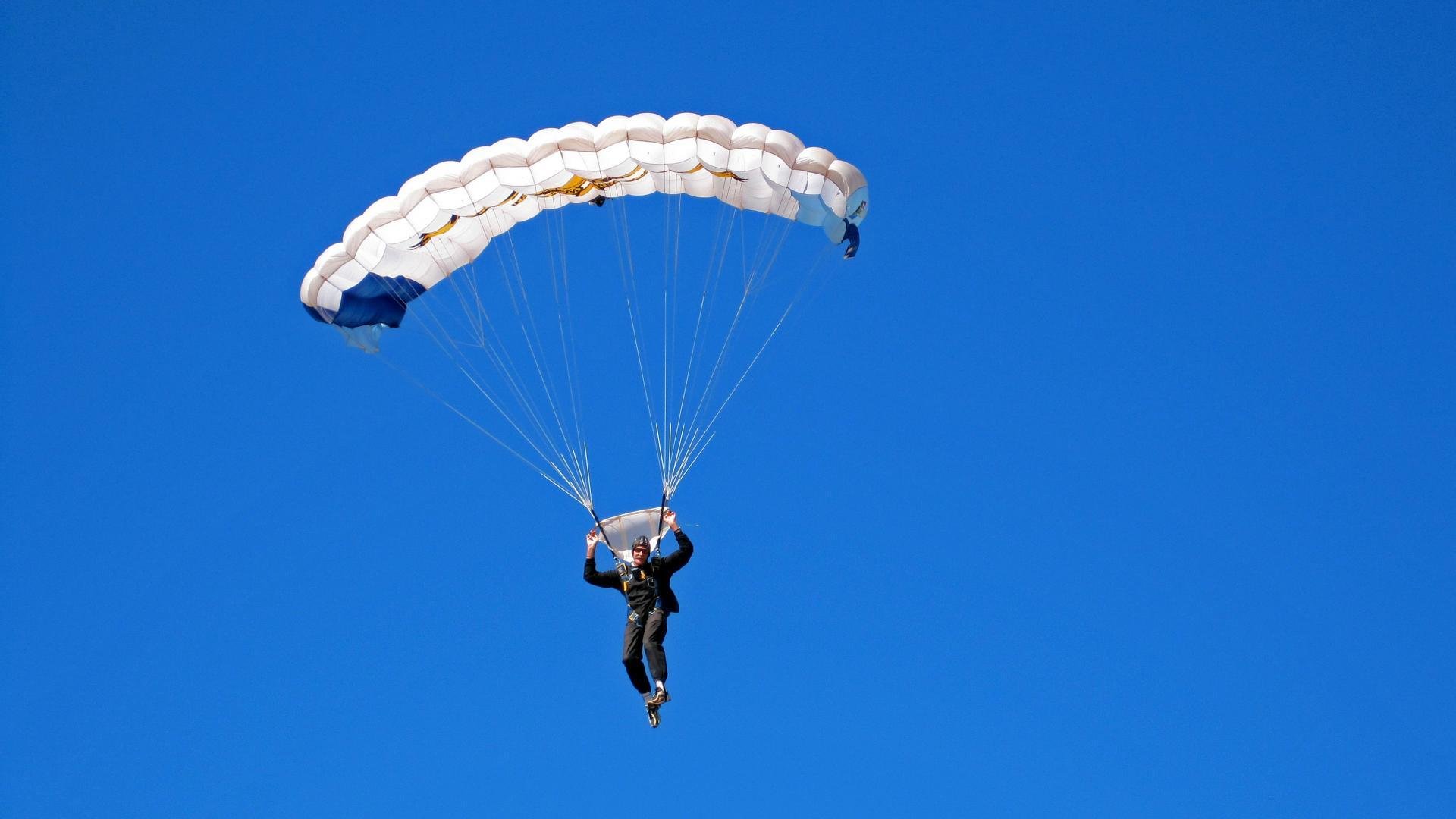 球场神操作：那些令人瞠目结舌的瞬间，球场实拍